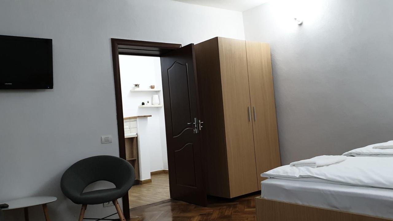 Madalina Brasov